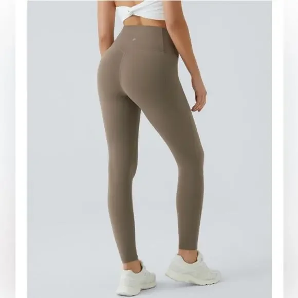 Halara Slimming Women’s Dawn Brown High Waisted leggings with pockets. - Picture 2 of 8